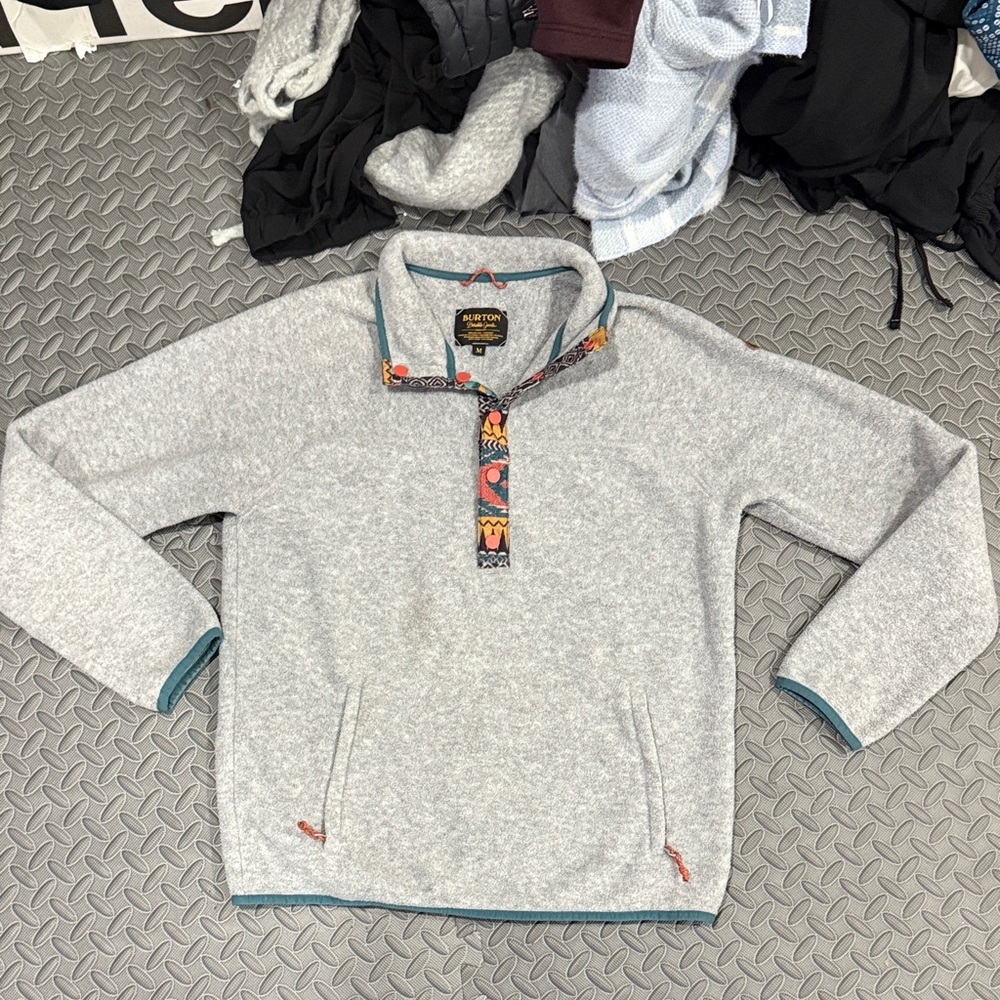 Burton medium fleece